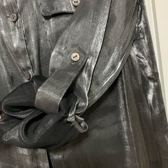 Shimmery metallic blouse, sleeves button at cuff, or fold up button mid sleeve. - Picture 10 of 13